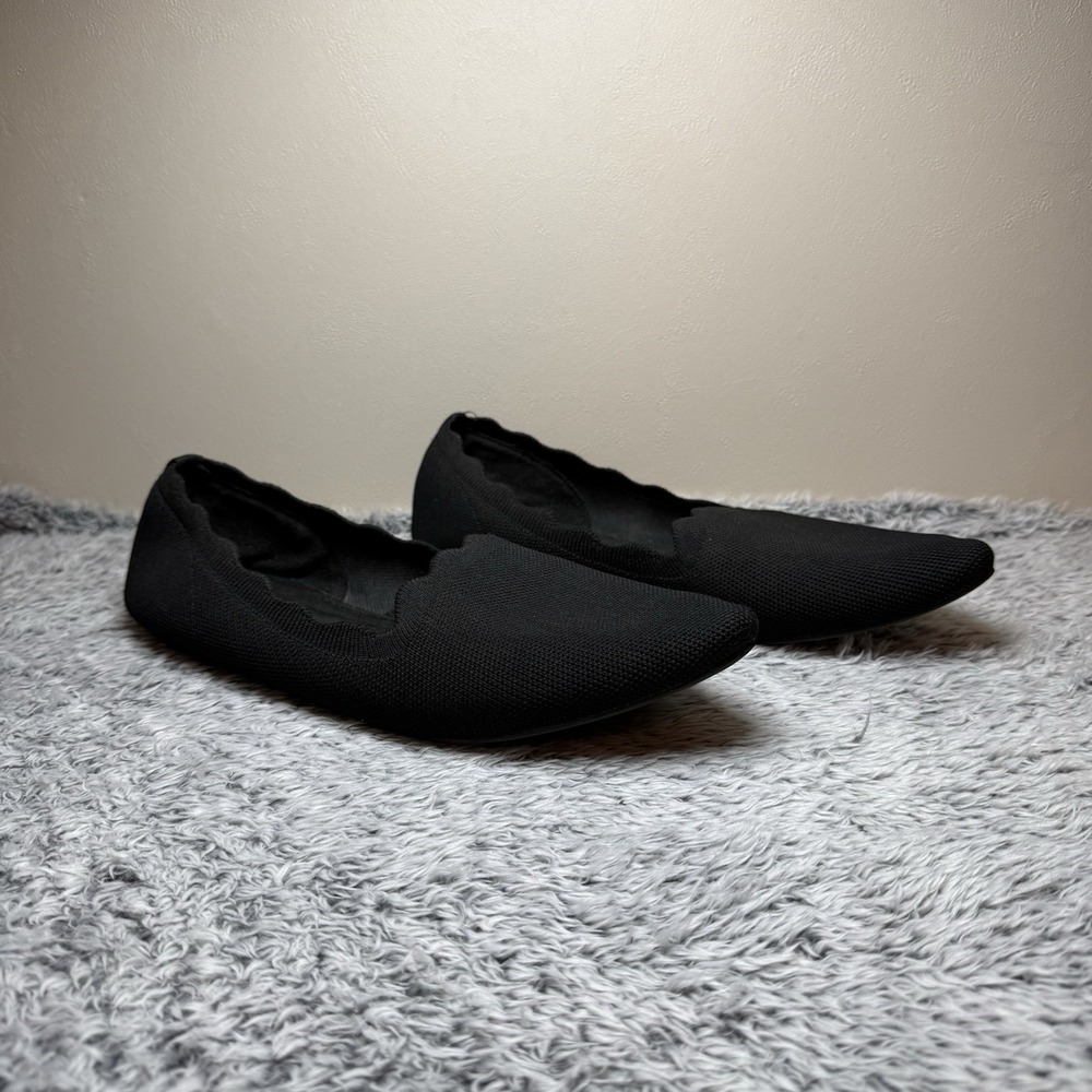 Seychelles Black Scallop Closed Toe Slip On Flats Women's Size 10W